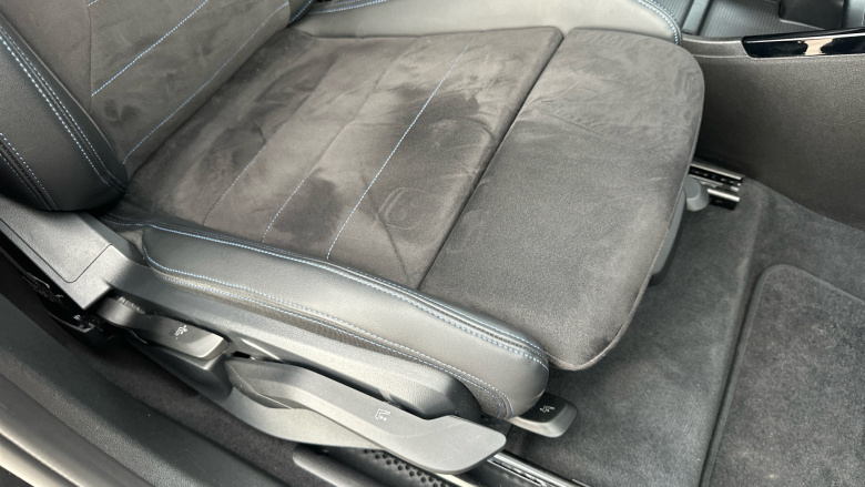 BMW 2 Series 220i MHT M Sport 5dr DCT Petrol Hatchback